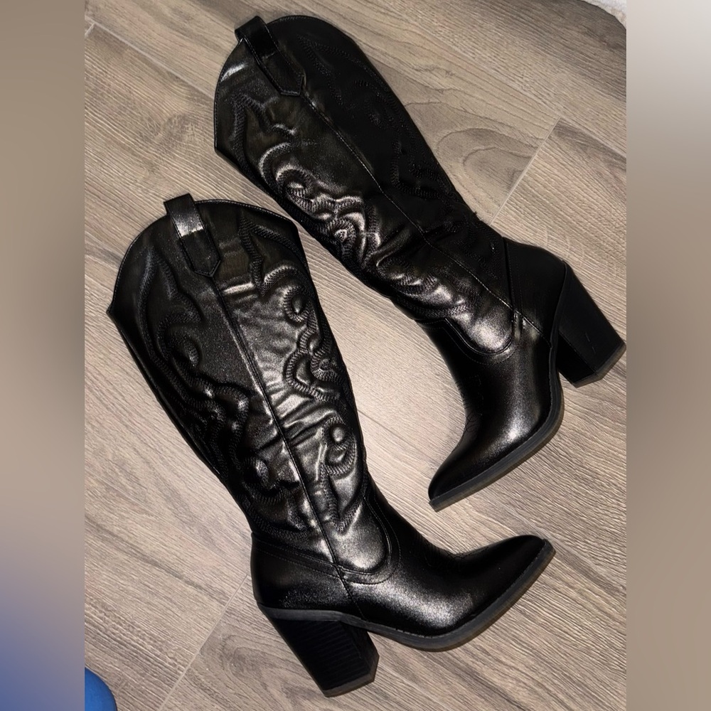Black Cowboy Boots
